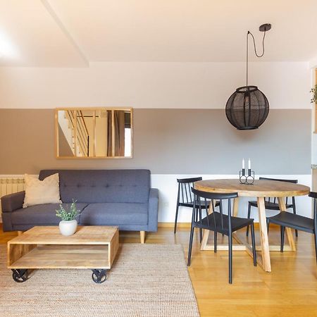 Elegante Duplex En Terrassa, Barcelona Appartement Buitenkant foto
